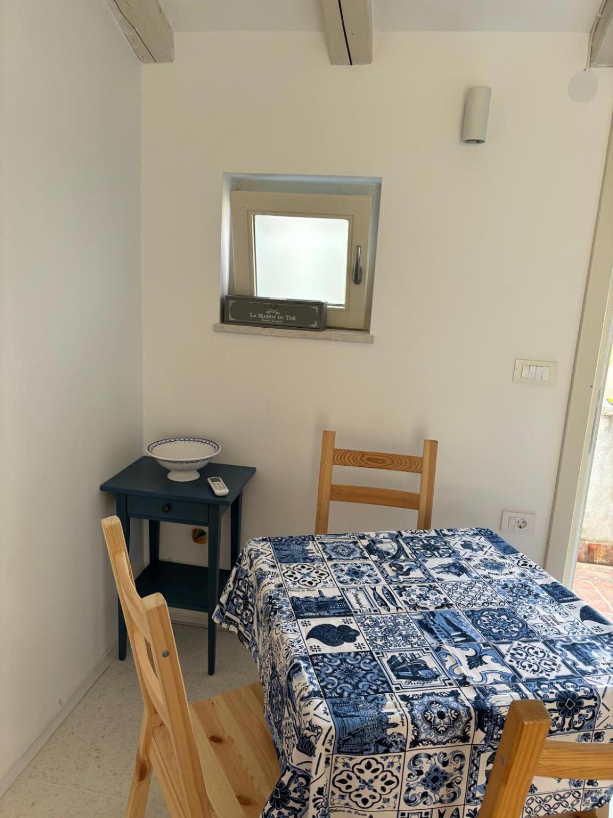 Apartments Ivas Zambratija  Eksteriør bilde